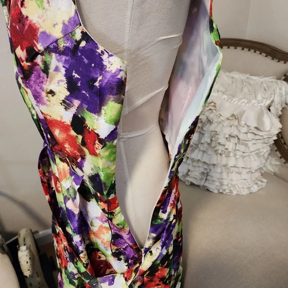 WardorbeA Multi Color Faux Wrap Dress With Belt - Picture 13 of 14